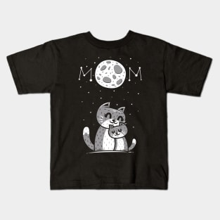 The Moon And The Mom Cat 1 Kids T-Shirt